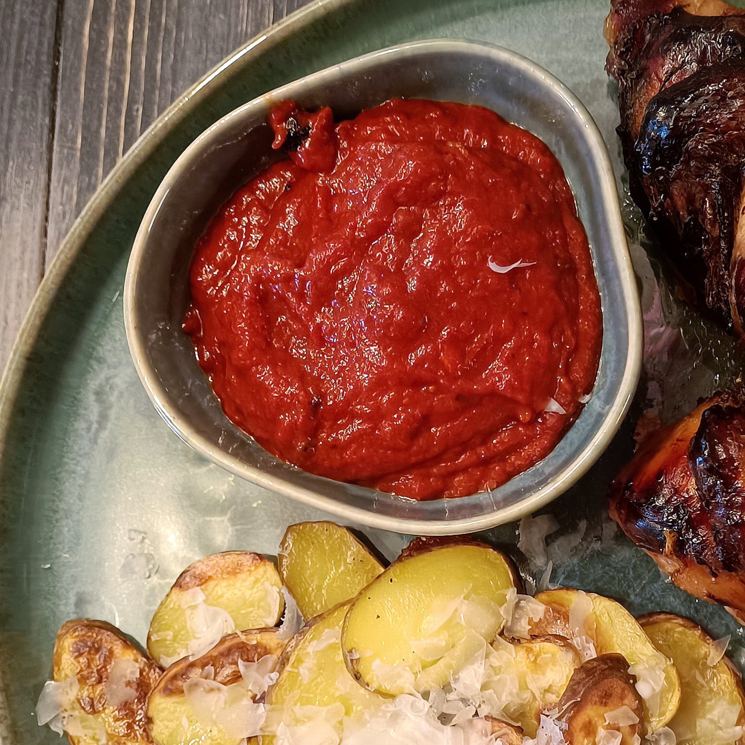 Gerösteter Paprika-Dipp aus dem NUTRI- CHOPPER 4D