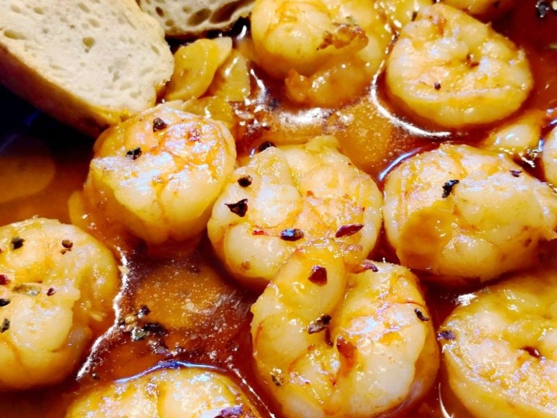 Heißluftfritteuse Rezepte Sinnlicher Gaumenschmaus aus der Heißluftfritteuse: Gambas Pil Pil – Pikant mariniert, verlockend knusprig
