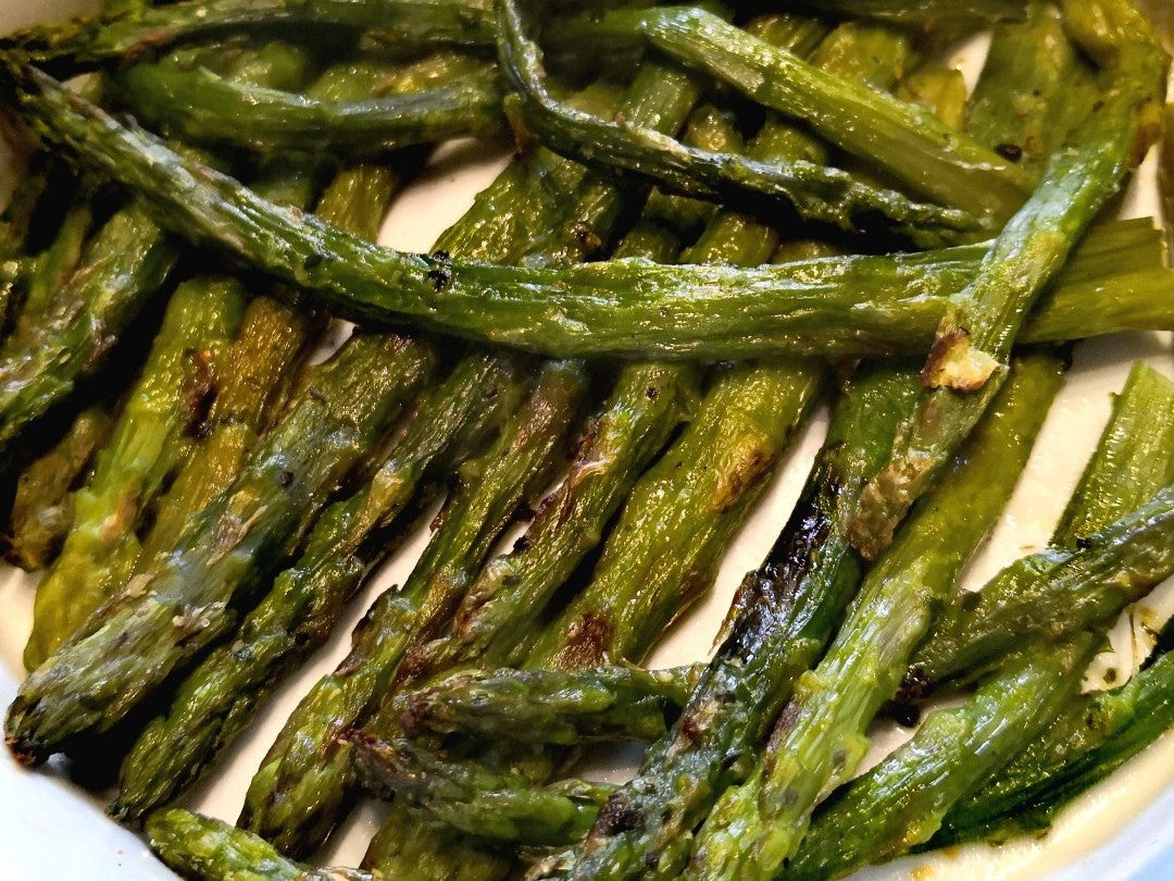 Gegrillter grüner Spargel Heißluftfritteusen Rezept Saisonaler Genuss aus der Heißluftfritteuse: Gegrillter grüner Spargel – Knackig, aromatisch und einfach köstlich
