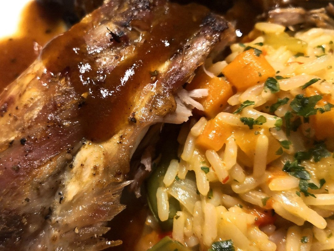 Glasierte Rippchen Heißluftfritteuse Rezepte Köstlicher Glasierte Rippchen Ganz einfach und schnell zubereitet in deiner NUTRI-FRYER Heißluftfritteuse.