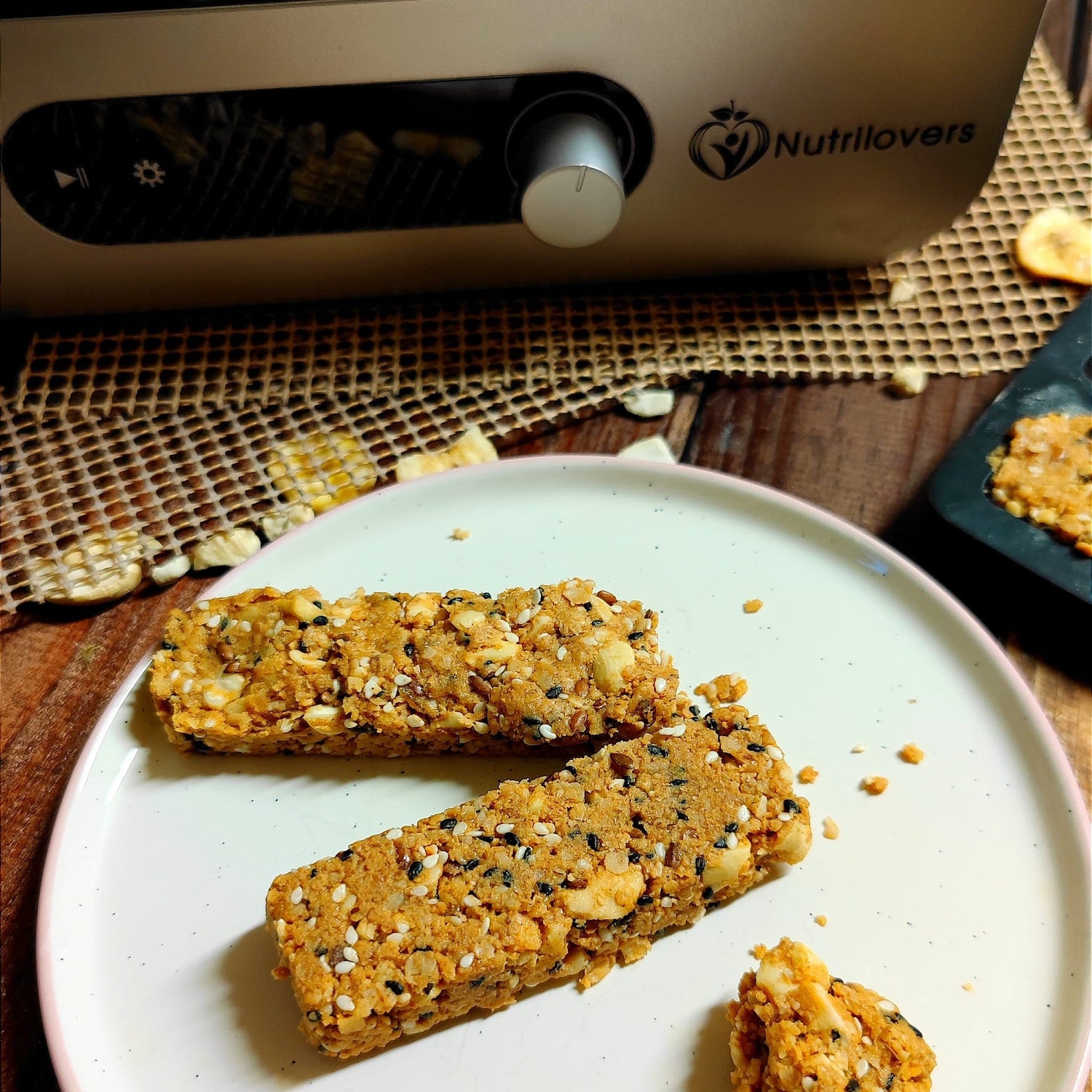 Nutty-Banana-Müsliriegel Fruchtige und nussige Nutty-Banana-Müsliriegel