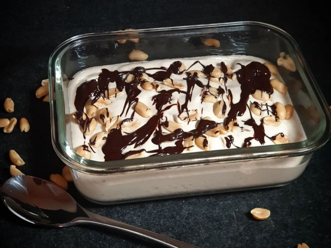 Snickers Nicecreme Leckere Snickers Nicecreme von unsere Nutribloggerin