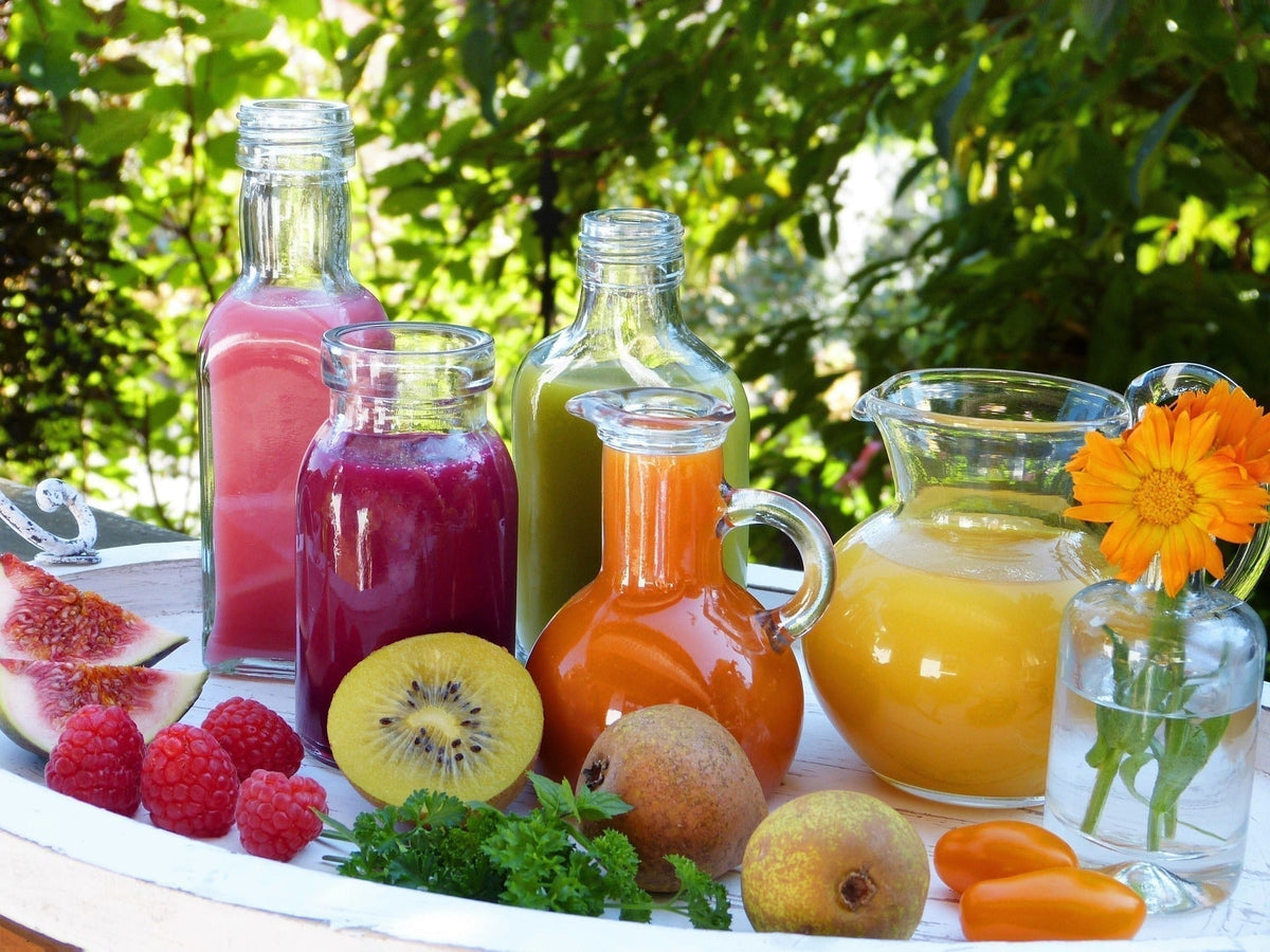 ▷ Smoothie vs. Saft – Wo ist der Unterschied und was ist gesünder?