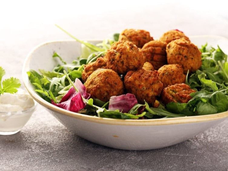 Dörrautomat | Rezepte Dieser knusprige Snack steckt voller Eiweiß und begeistert mit seinem tollen Crunch. Dieser Mix ist brandgefährlich und du greifst immer wieder zu - doch das ist auch absolut okay, denn so gesund war Snacken noch nie.