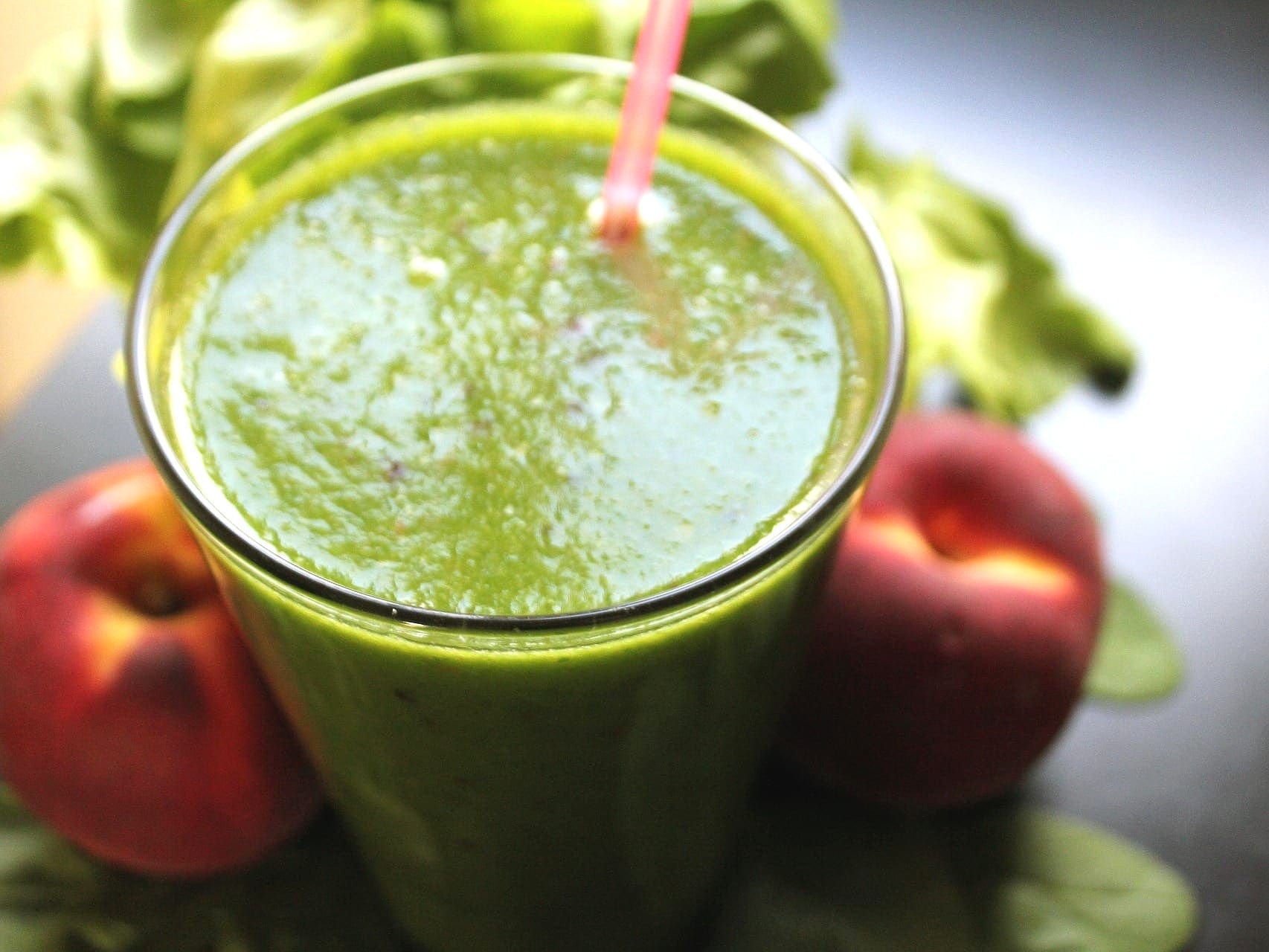 smoothie vs juice,entsafter,standmixer,nutrilovers,gesunde smoothie,vorteile