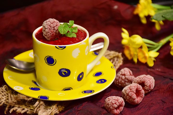 Ein Rezept für einen heißen Sommertag  Himbeer-Rosen-Sorbet