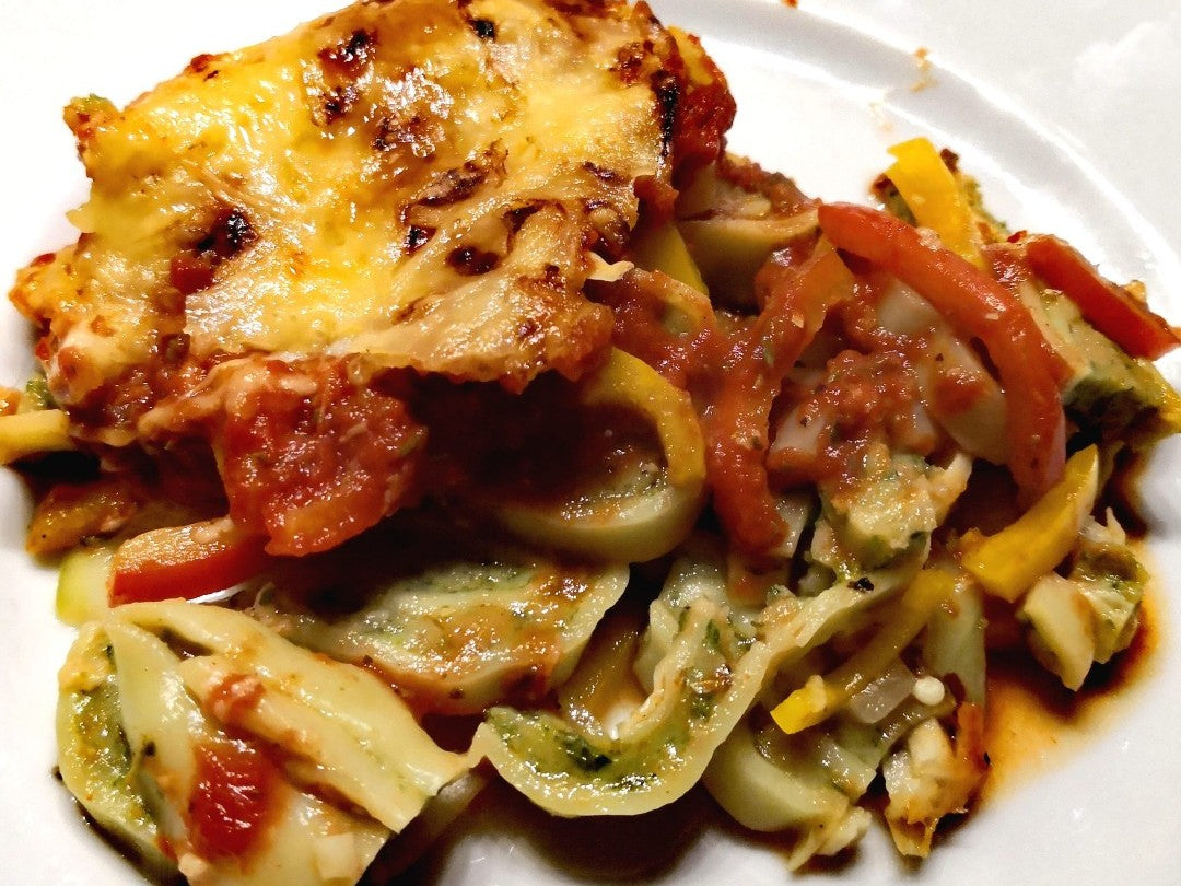 Heißluftfritteuse Rezepte  Maultaschenauflauf mit Paprika  Tradition trifft auf Kreativität: Maultaschenauflauf mit Paprika aus der Heißluftfritteuse – Herzhaft, bunt und köstlich