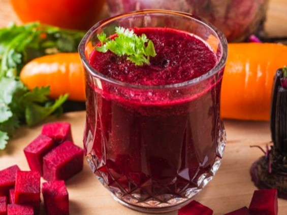 Slow Juicer Rezepte Der rote Saft für mehr Ausdauer und Durchhaltevermögen  