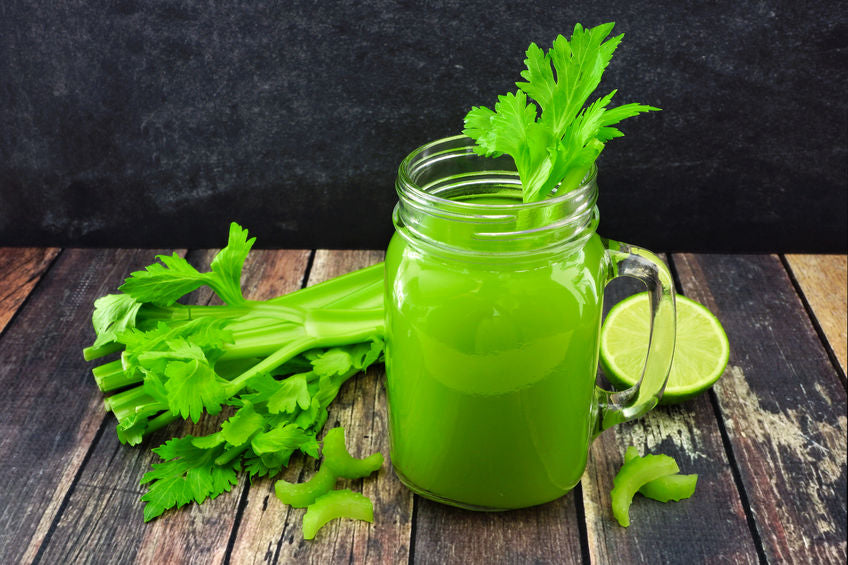 Selleriesaft - Wirkung, Wissenswertes & Rezepte für Sellerie Saft