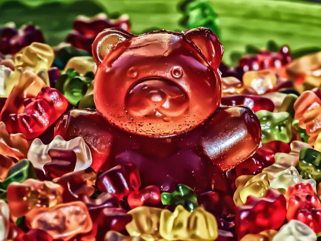 Gummibärchen selbstgemacht | Rezept Vegane Gummibärchen aus 3 Zutaten selbst machen