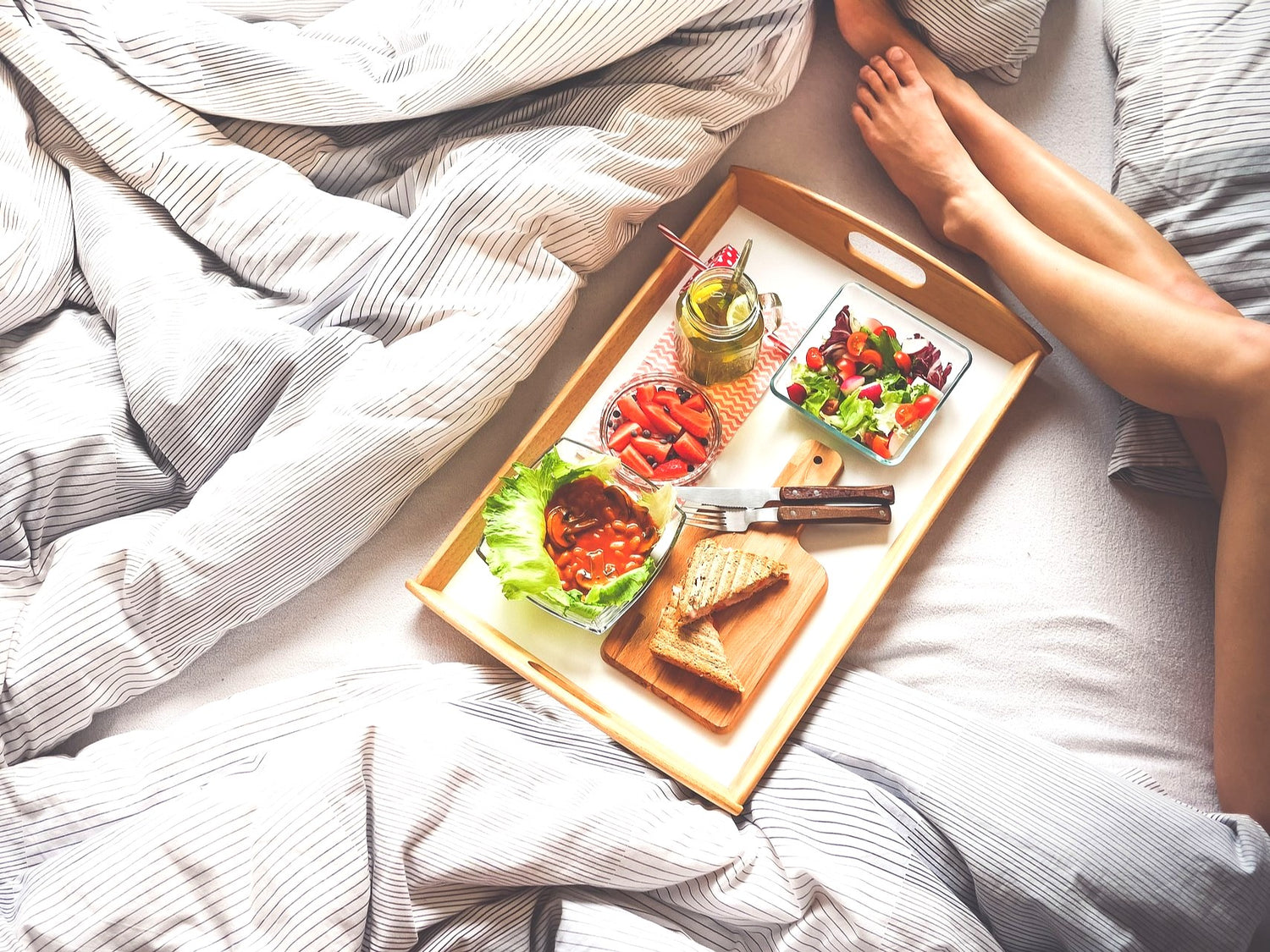 ▷ Besser schlafen: Welche Lebensmittel deine Schlafqualität fördern!