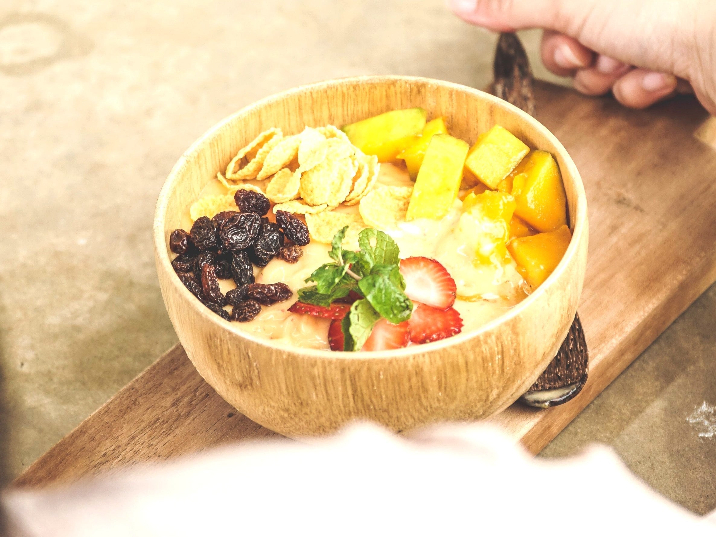 Smoothie Rezepte THAI Smoothie Bowl Thailändisch inspiriert mit klebrigem Reis und Mango